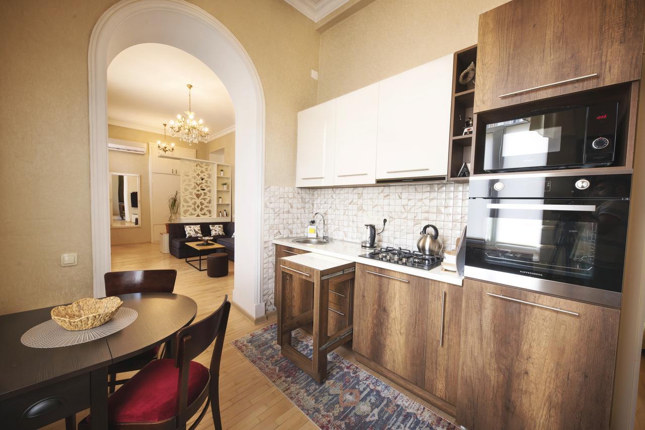 Royal District Apt ♛ Tbilisi Center Apartment Exterior photo